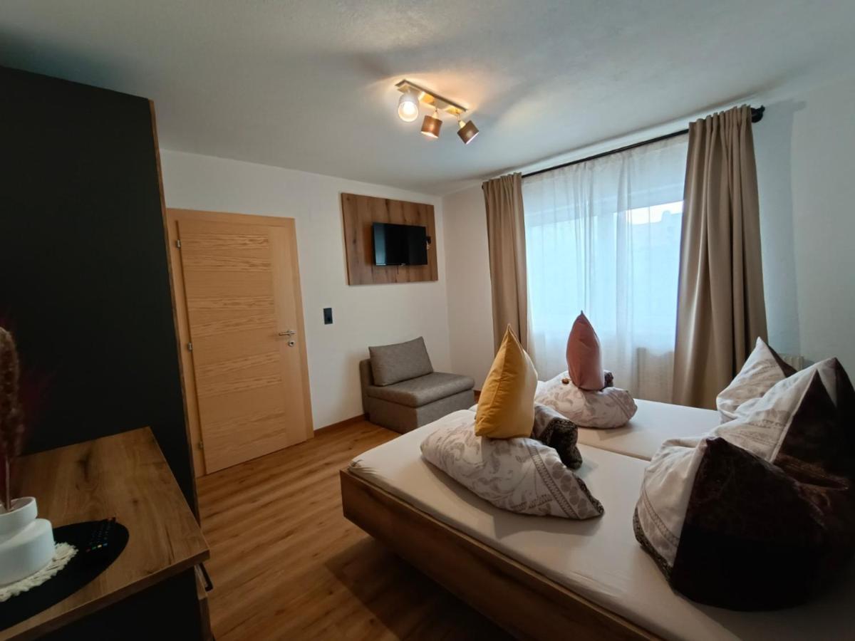 Haus Felix Apartment Pettneu am Arlberg Bagian luar foto