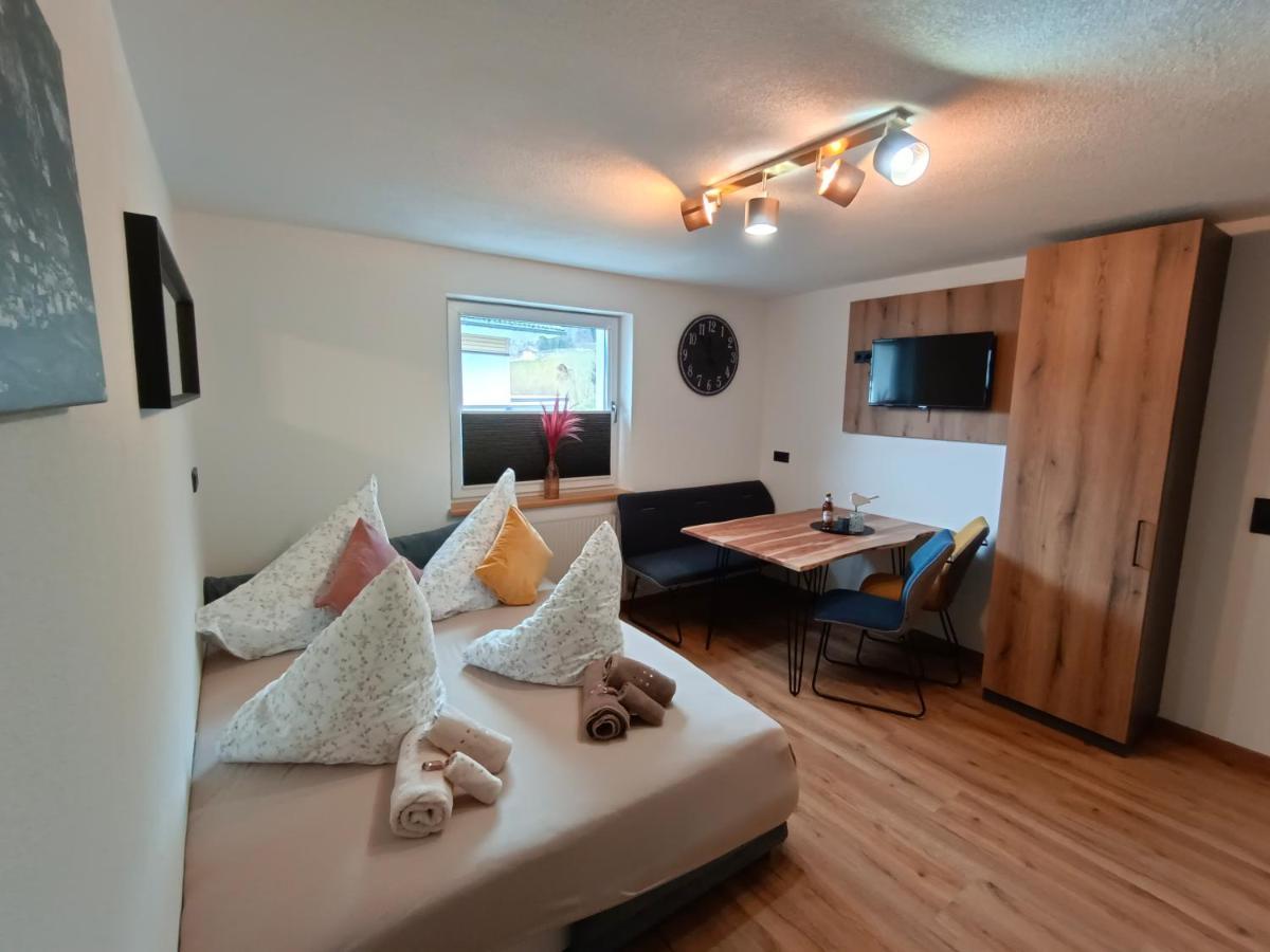 Haus Felix Apartment Pettneu am Arlberg Bagian luar foto