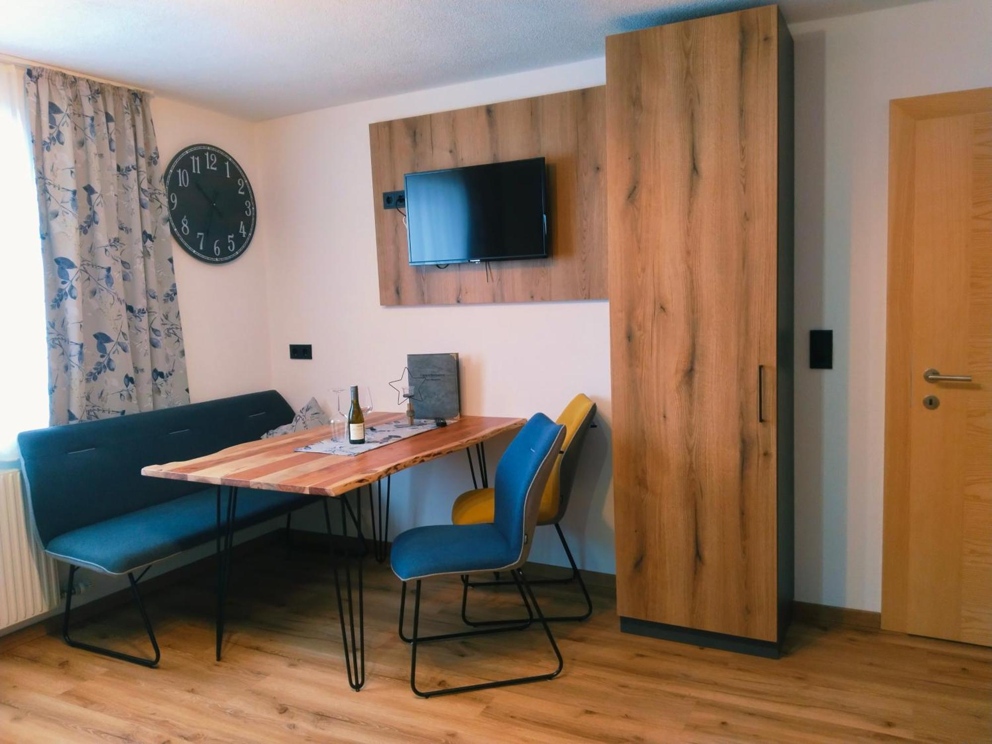 Haus Felix Apartment Pettneu am Arlberg Bagian luar foto